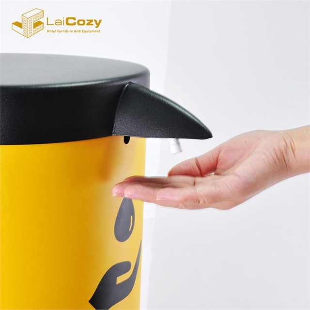 Hand Free Foot Pedal Operated 5L Gym Hand Sanitizing Station